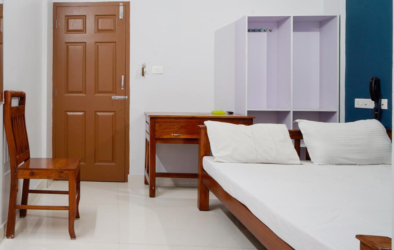 Reach Residency Hotel Kochi ภายนอก รูปภาพ