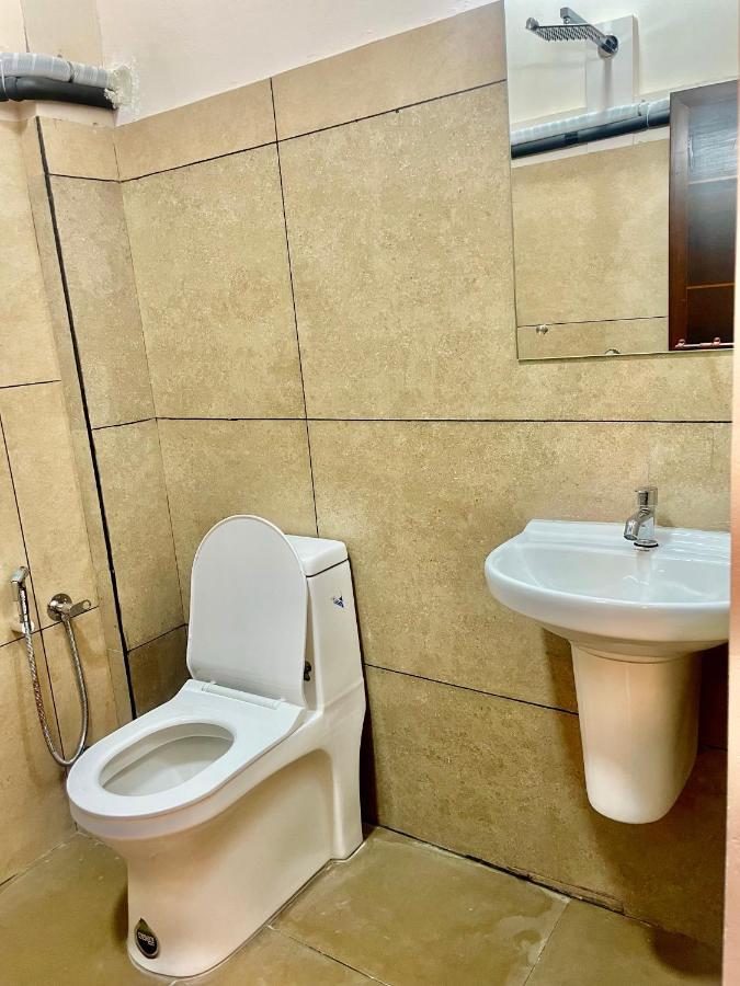 Reach Residency Hotel Kochi ภายนอก รูปภาพ