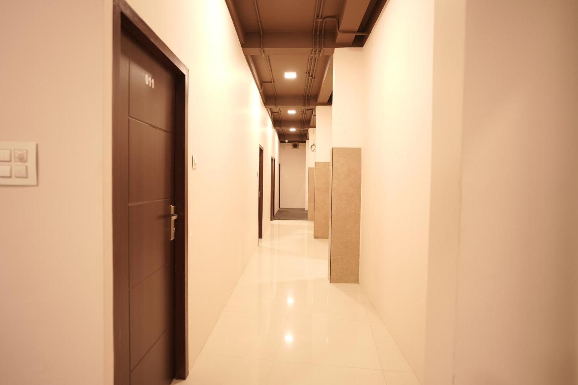 Reach Residency Hotel Kochi ภายนอก รูปภาพ