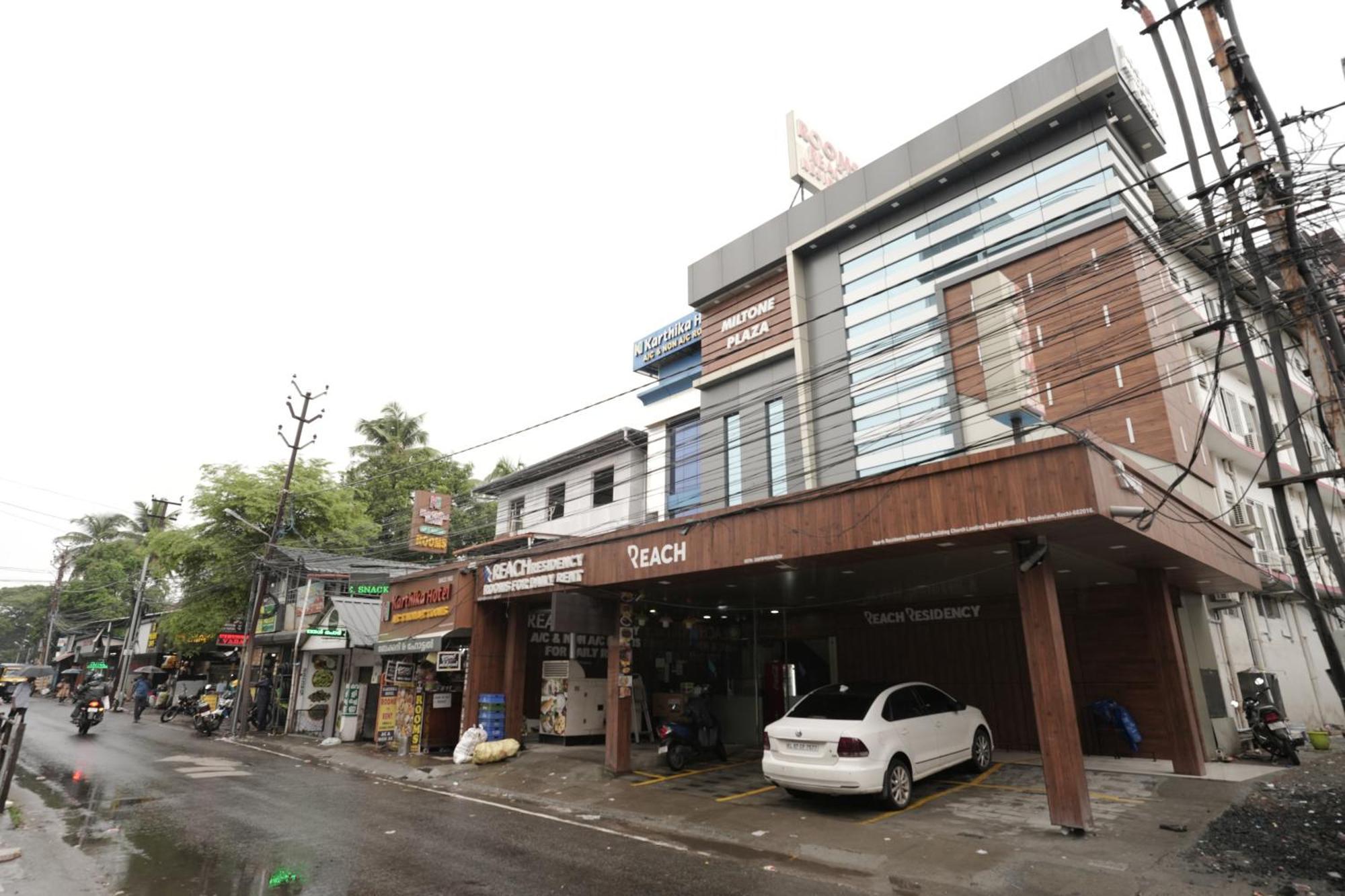 Reach Residency Hotel Kochi ภายนอก รูปภาพ